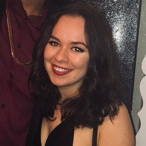 Meet your Posher, Zyhra